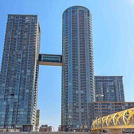 Deluxe Suite Toronto Luaran gambar