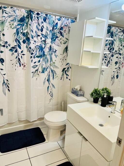 Deluxe Suite Toronto Luaran gambar